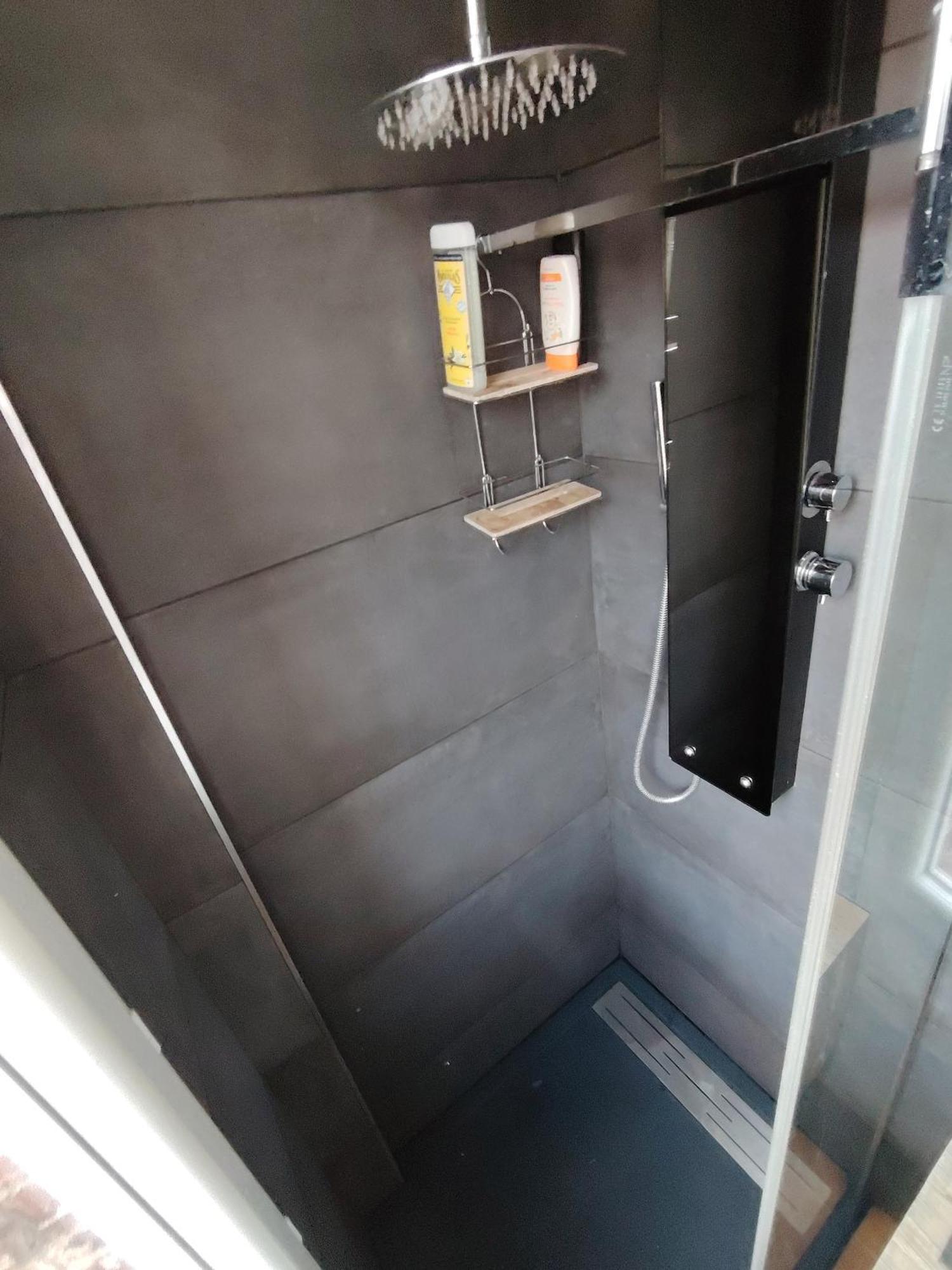 Large 1 Bedroom Hypercentre *
